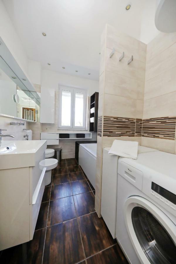Caisa Classic Beachfront Apartment